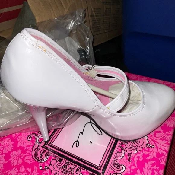 Elegant LADY JANE SZ 10  White Women's Heels great custom accessory new - Picture 4 of 13